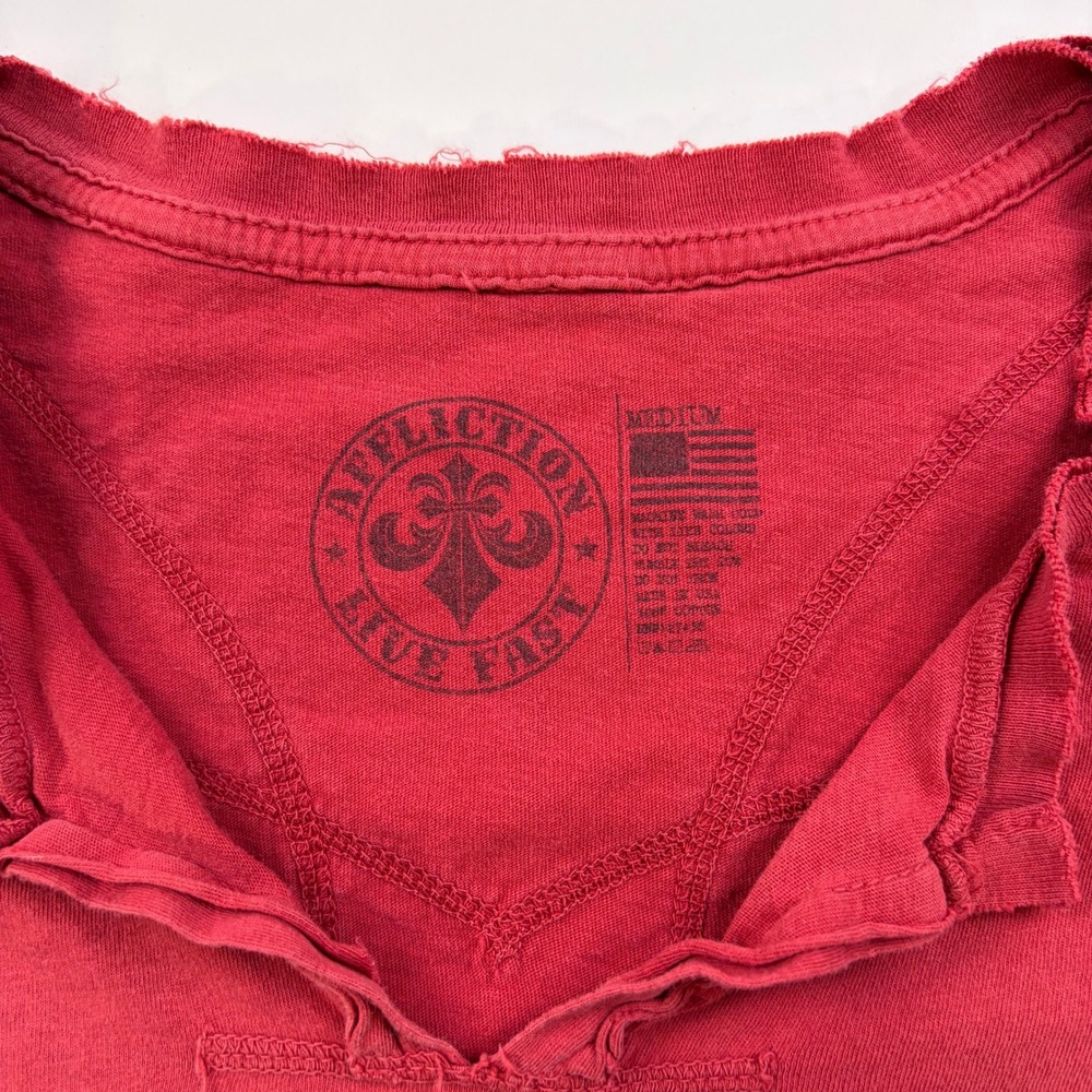 Affliction Live Fast Graphic T-Shirt Womens Medium Red Rhinestone Eagle Y2K Slim - Picture 3 of 7
